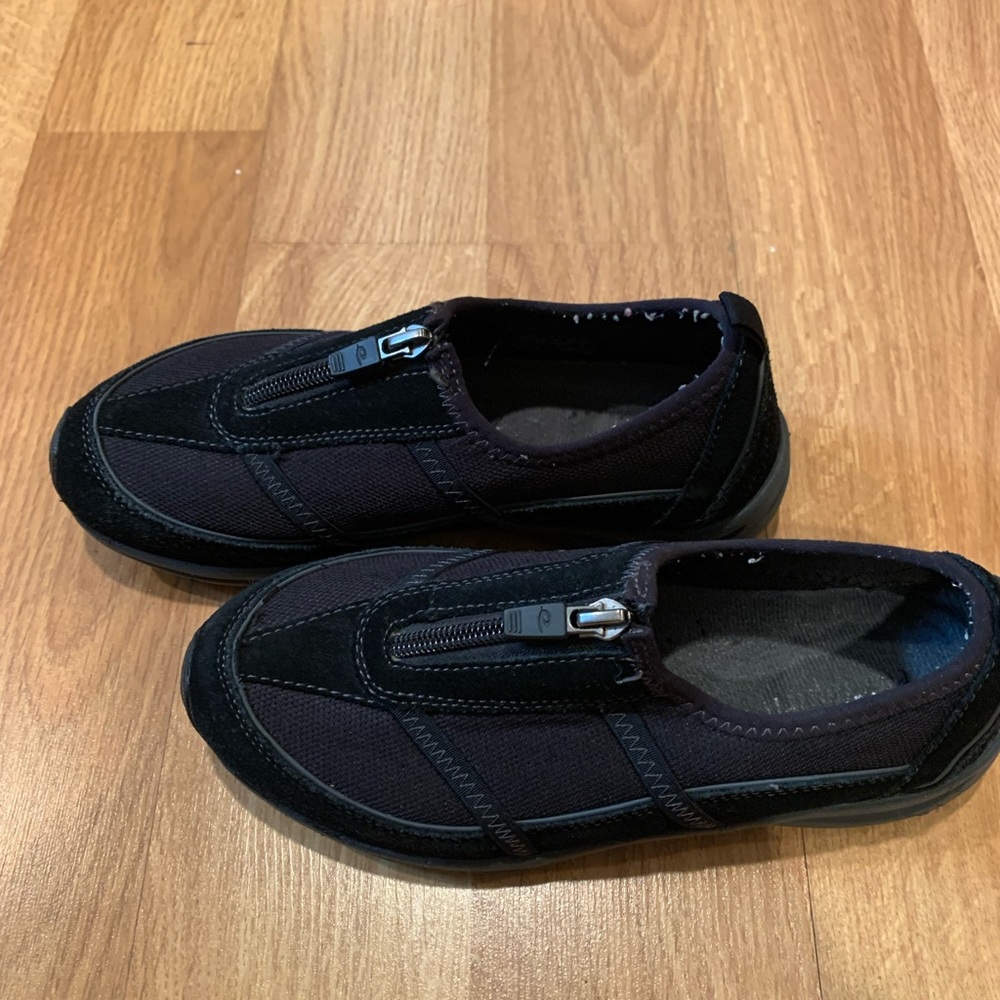 Easyspirit woman’s sneakers!